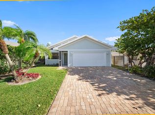 683 96th Ave N, Naples, FL 34108
