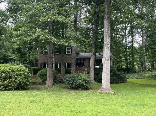 2271 Fox Hound Pkwy, Marietta, GA 30062