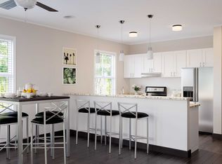 Lyons Corner, Gainesville, FL 32601