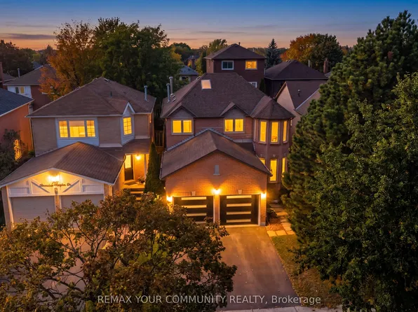 171 Rosedale Heights Dr, Vaughan, ON L4J 4W1