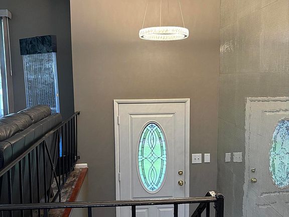 4th image of 5701 Revere Dr