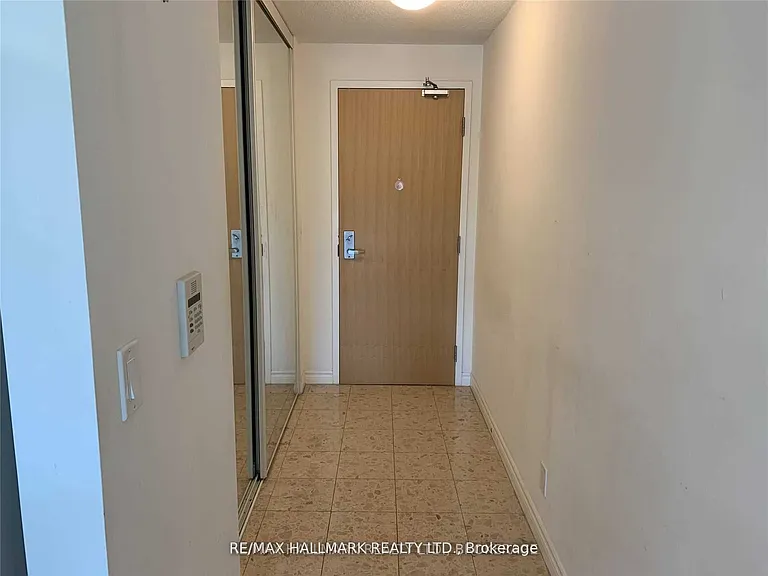 68 Grangeway Ave #812 — Photo 25