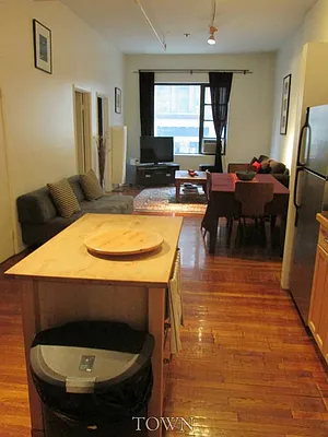 Rented by Town Residential | media 46