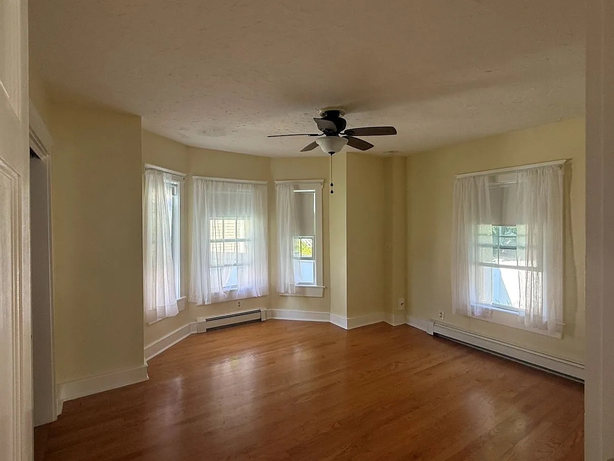 2 bed, 1192 sqft, $2,600 — Photo 2