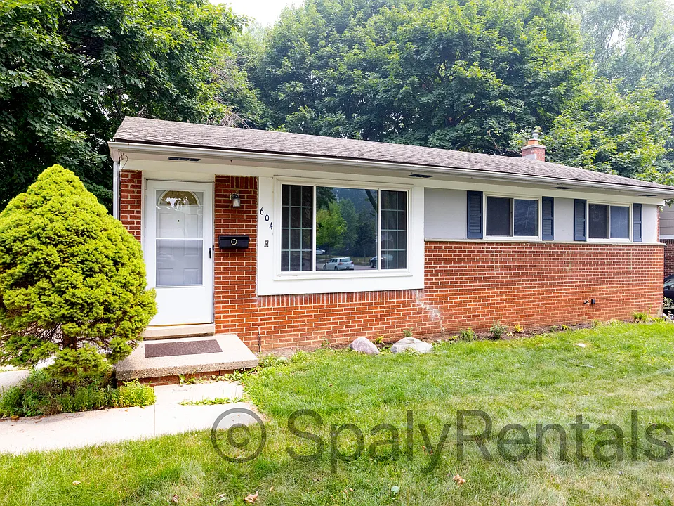 604 Leona Dr