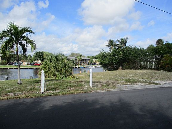 2nd image of 403 NE 6th Ave