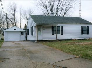 2105 E Sharon Dr, Muncie, IN