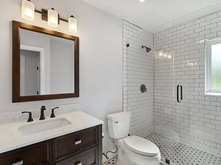 3308 Alaska Ave — Photo 8