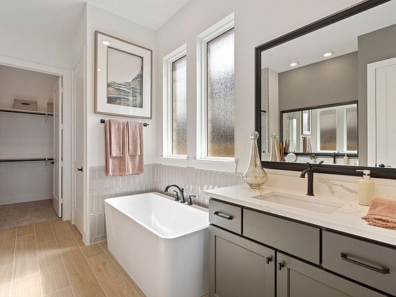 28-web-or-mls-MK304684.jpg