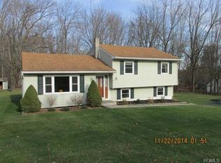 93 Witte Dr, Middletown, NY 10940