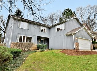 4222 White Birch Dr, Lisle, IL 60532