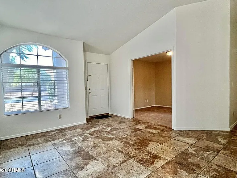 22014 N 73rd Ln — Photo 4