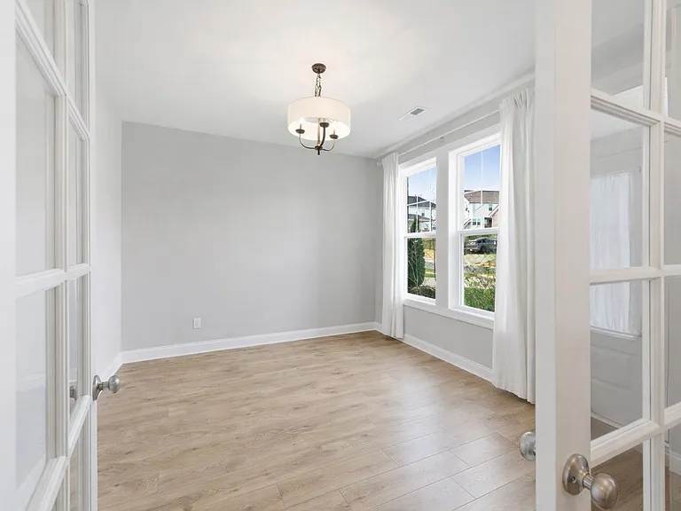 507 Stinson Ct — Photo 12