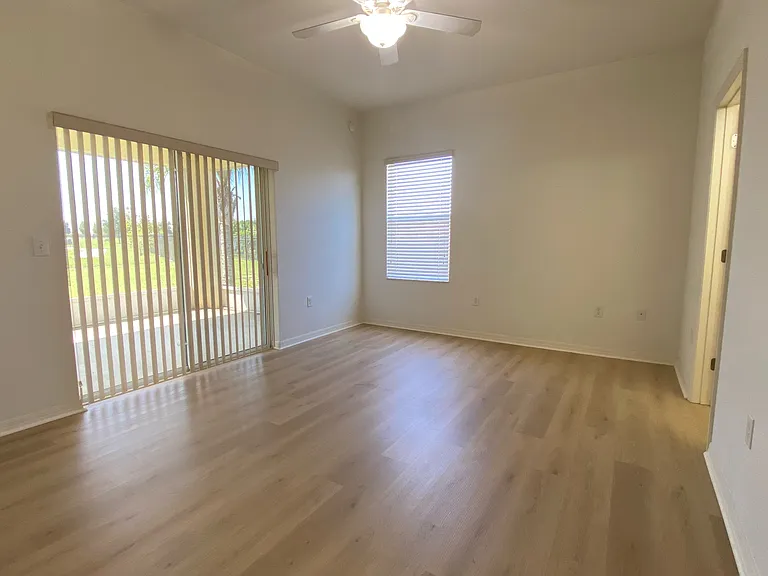 4711 Mandolin Loop — Photo 18