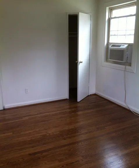 2000 4th St S #11 — Photo 5