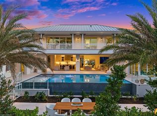 506 Neapolitan Ln, Naples, FL 34103
