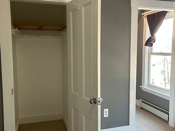 Additional closet in room 1