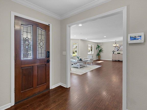 5th image of 18595 Ranchito Del Rio Dr