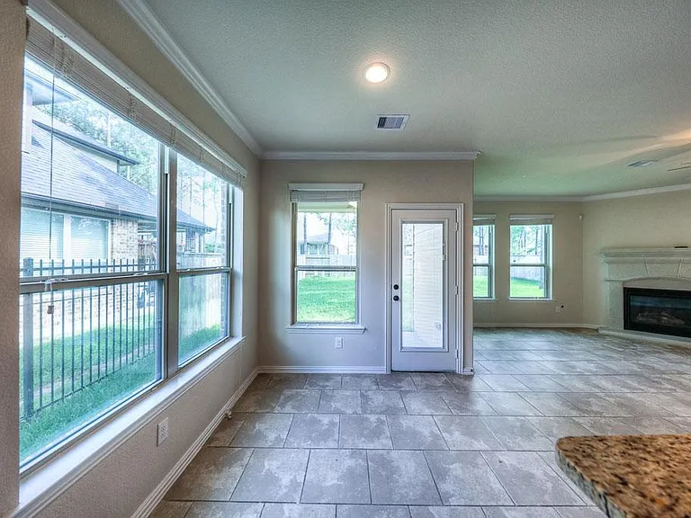 27 Sawbridge Cir — Photo 8