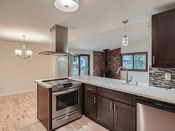 3rd image of 8304 Luzader Ln SW