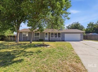 8734 Austin St, Garden City, ID 83714