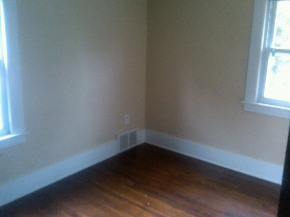 1st image of 1502 N Washington Ave
