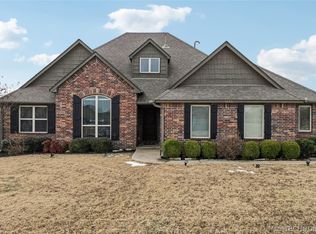 1623 E Fulton Pl, Broken Arrow, OK 74012