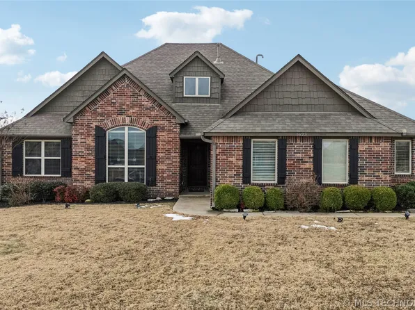 1623 E Fulton Pl, Broken Arrow, OK 74012
