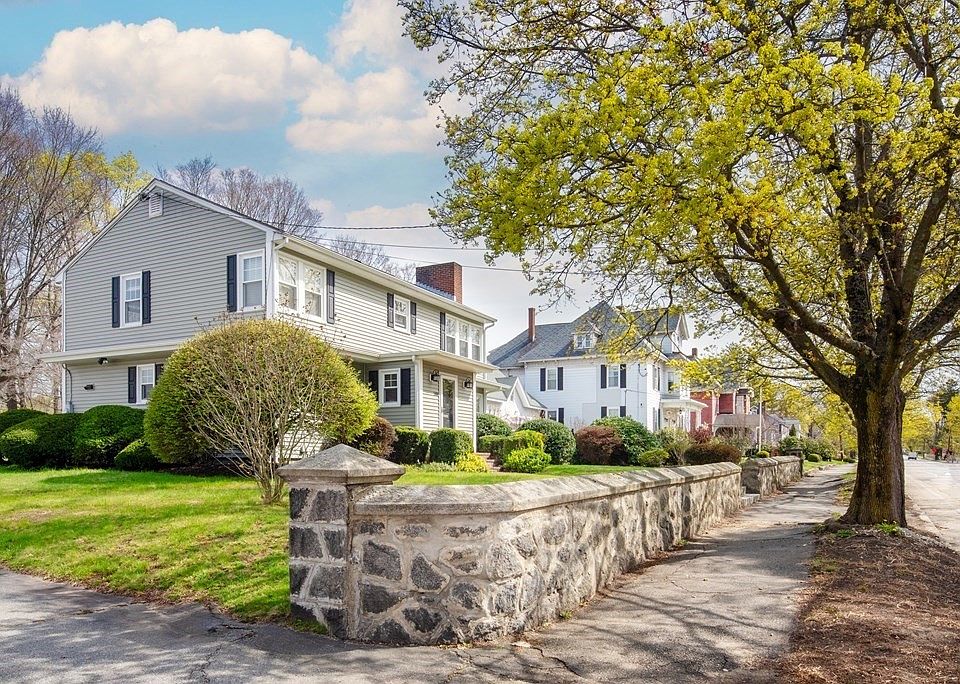 588 Andover St, Lowell, MA 01852 Zillow