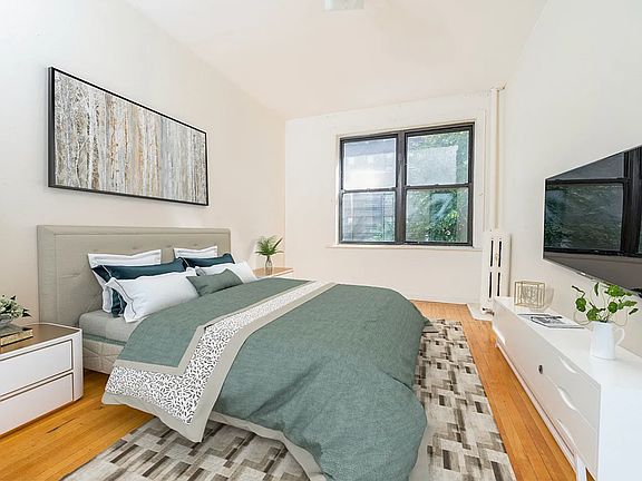 5th image of 635 W 170th St APT 4