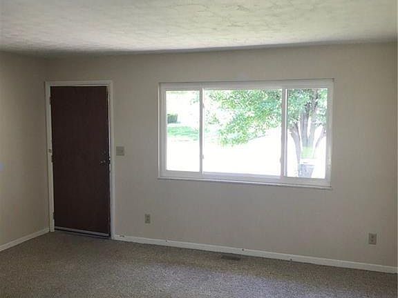 2nd image of 2891 Wyoming Dr