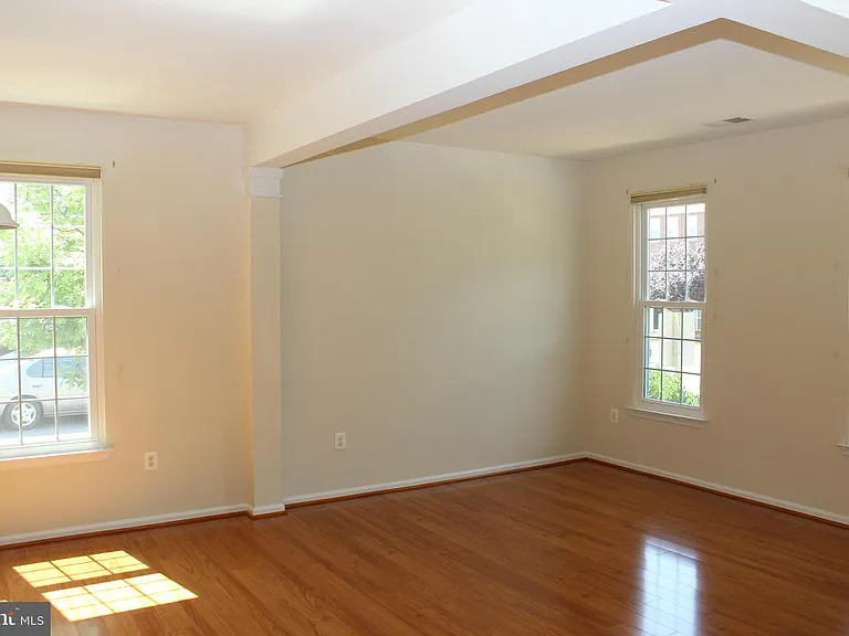 20965 Kittanning Ln — Photo 2