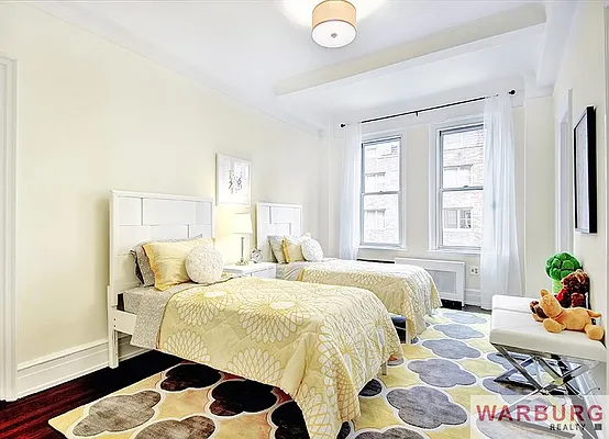 Sold by Warburg | media 34