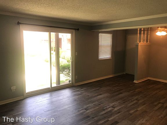 2nd image of 6224 Robinson St APT 2