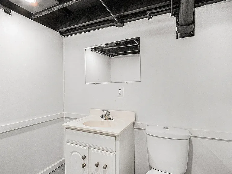 1067 Polk St — Photo 12