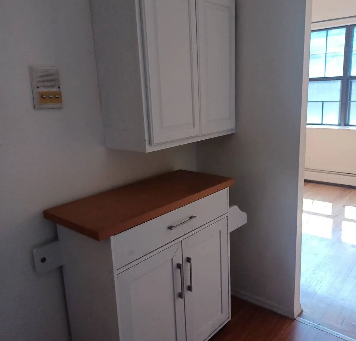 2 bed, 2.0 bath, 9750 sqft, $2,600 — Photo 3