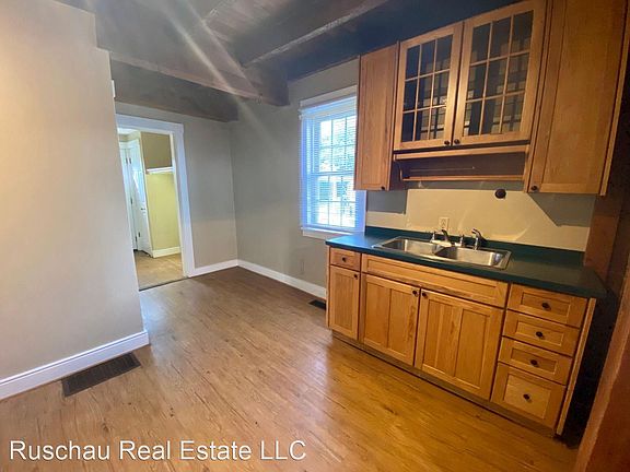 3rd image of 506 W Xenia Dr
