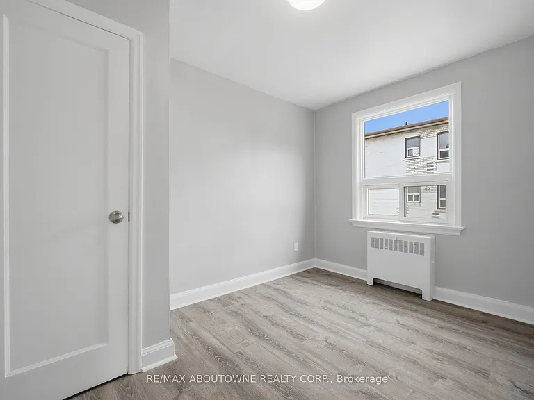 1037 Churchill Ave #1 — Photo 20