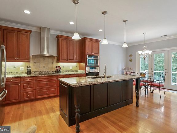 5th image of 289 Reliance Woods Dr