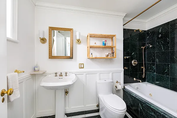 Sold by Compass | media 7