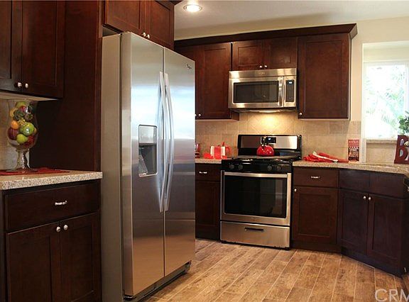3rd image of 10521 Messina Dr