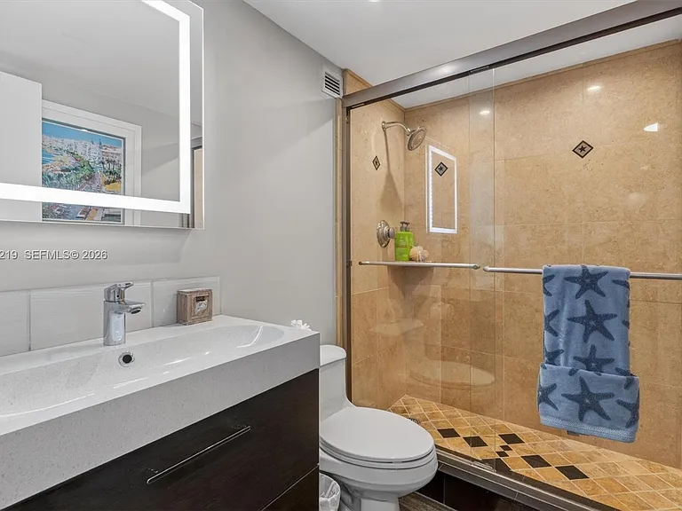 328 N Ocean Blvd #707 — Photo 36