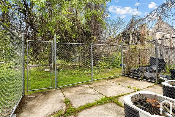4018 Aspen St — Photo 26