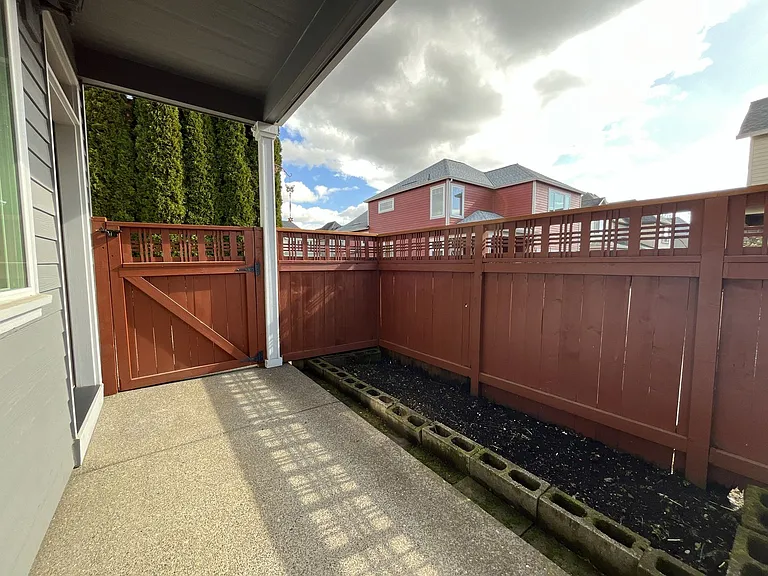6262 NE Chestnut St — Photo 47