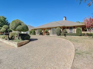 6909 Middle Cove Dr, Dallas, TX 75248
