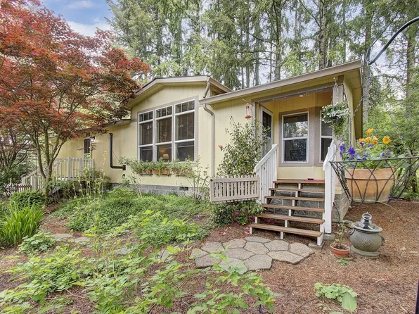 25852 S Springwater Rd, Estacada, OR 97023