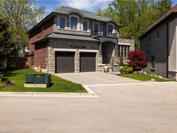 125 Paliser Ct, Oakville, ON L6K 2H1