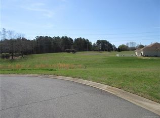 608 Muirfield Dr, Albemarle, NC 28001