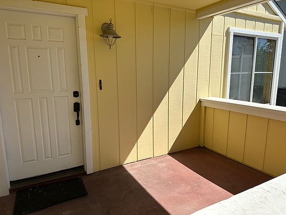 Front patio area.
