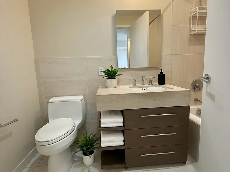 509 48th Ave #5J — Photo 11